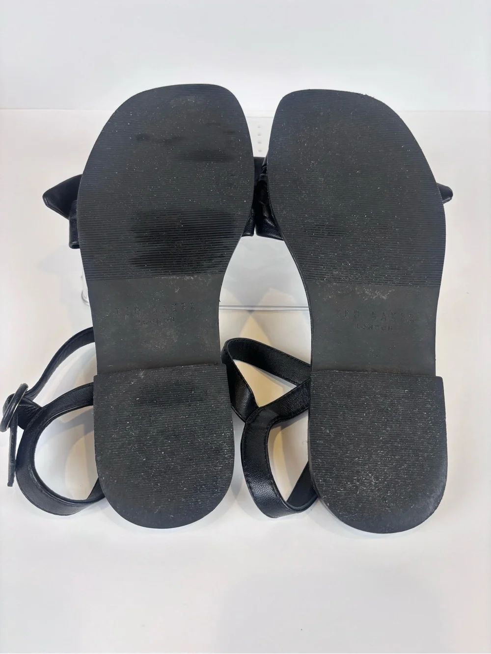 Ted Baker London Halah Black Leather Bow Flat Sandals Sz 6